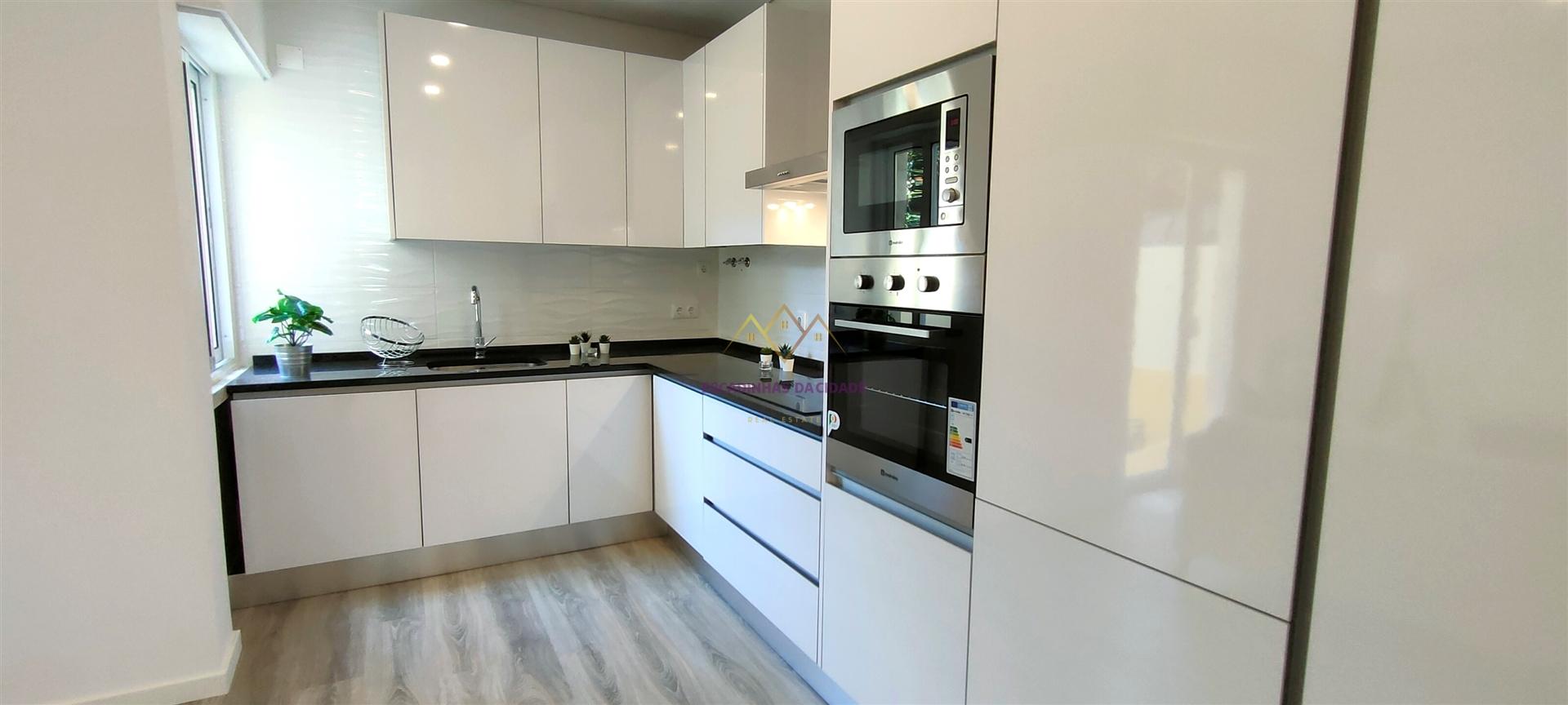 T3 Remodelado e Decorado em Benfica