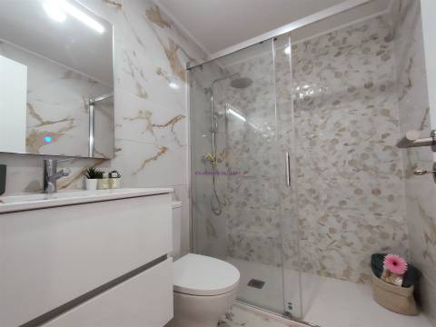 T3 Remodelado e Decorado em Benfica