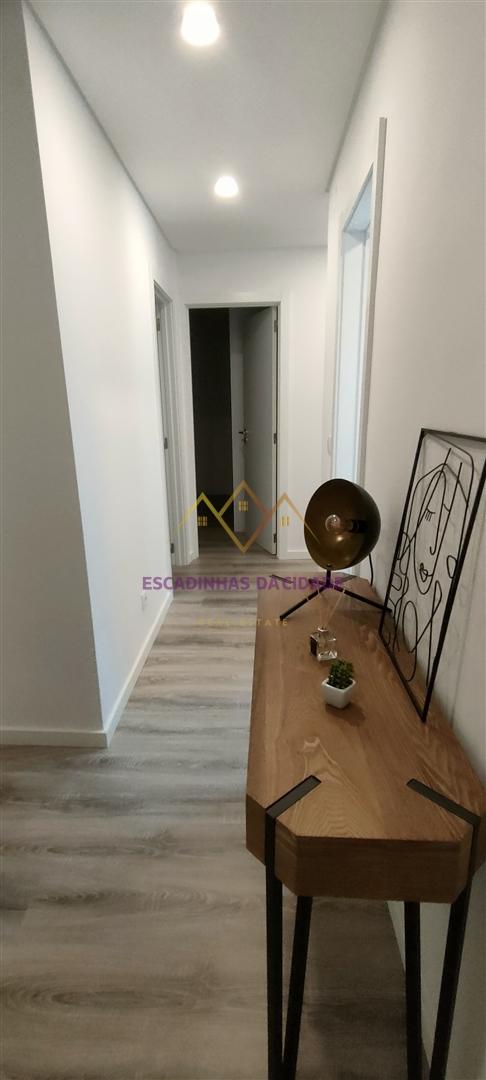 T3 Remodelado em Benfica