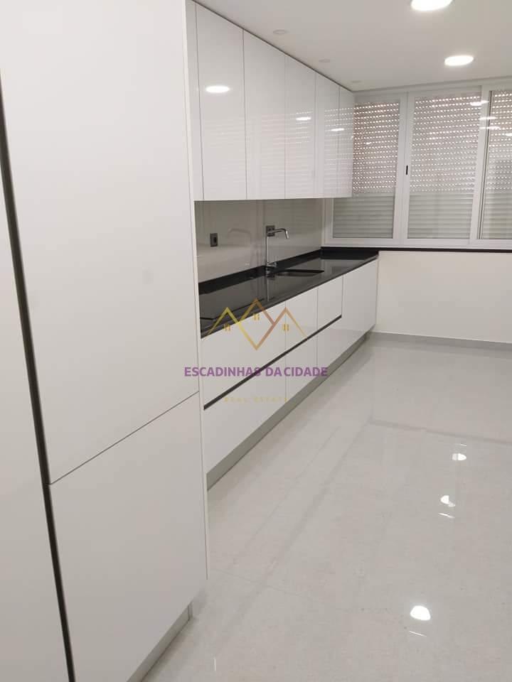 T3 Remodelado em Benfica