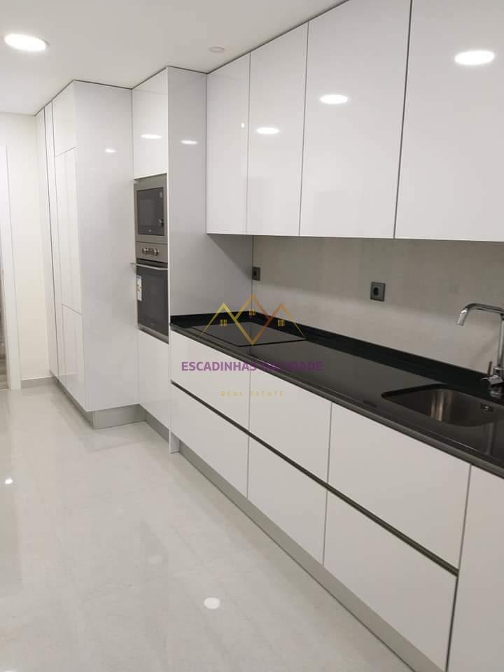 T3 Remodelado em Benfica