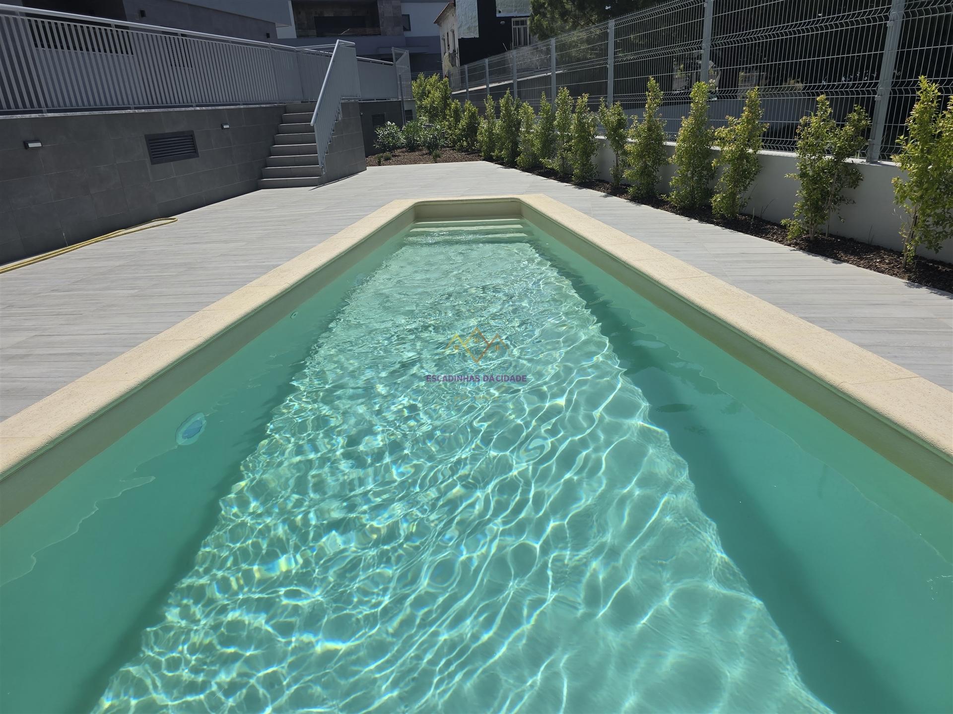 T3 com Piscina em Alverca
