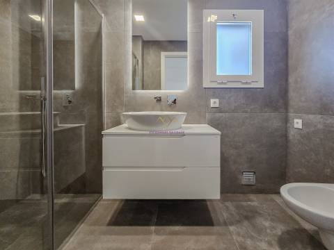 T3 com Piscina em Alverca