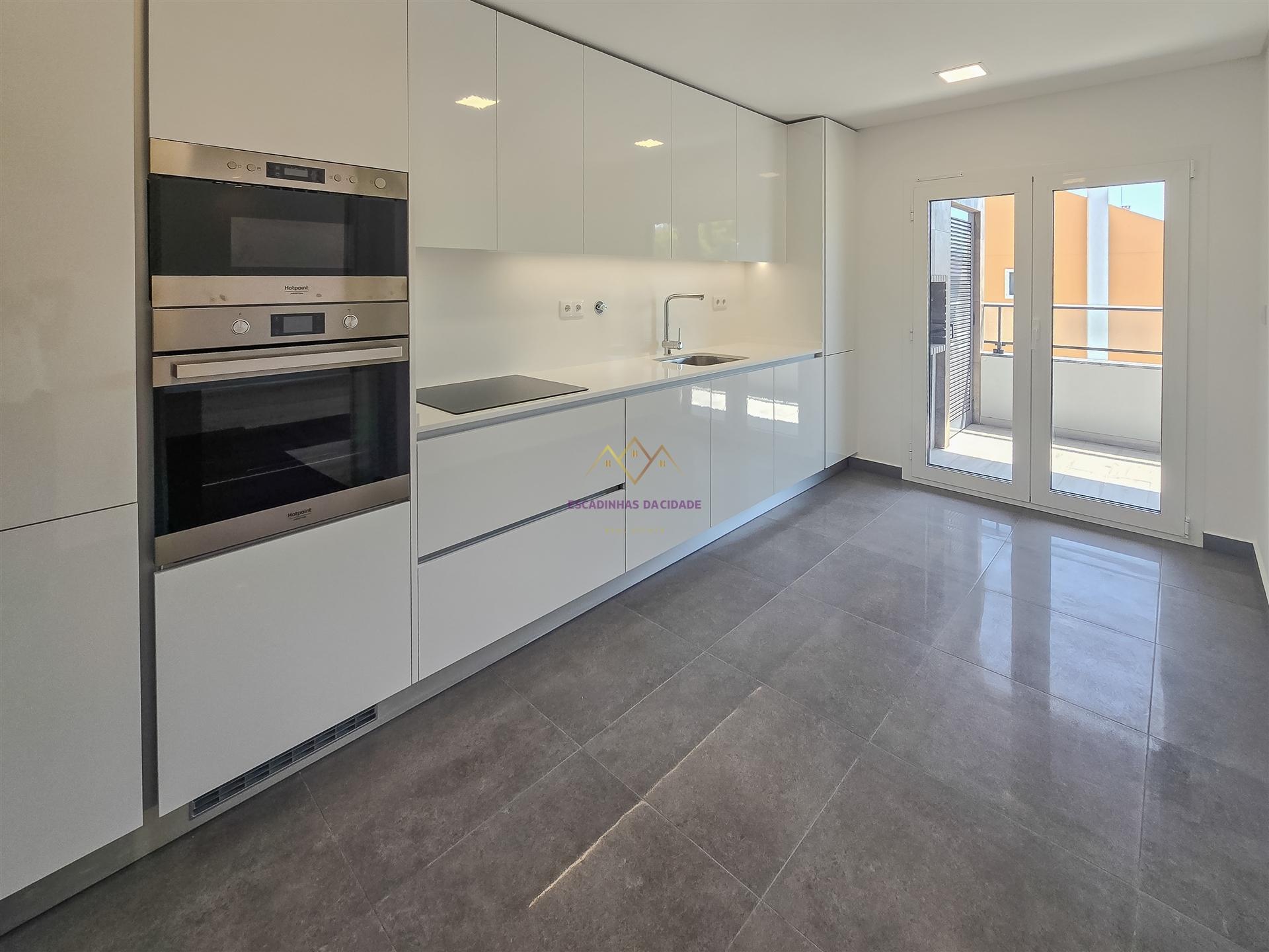 T3 com Piscina em Alverca