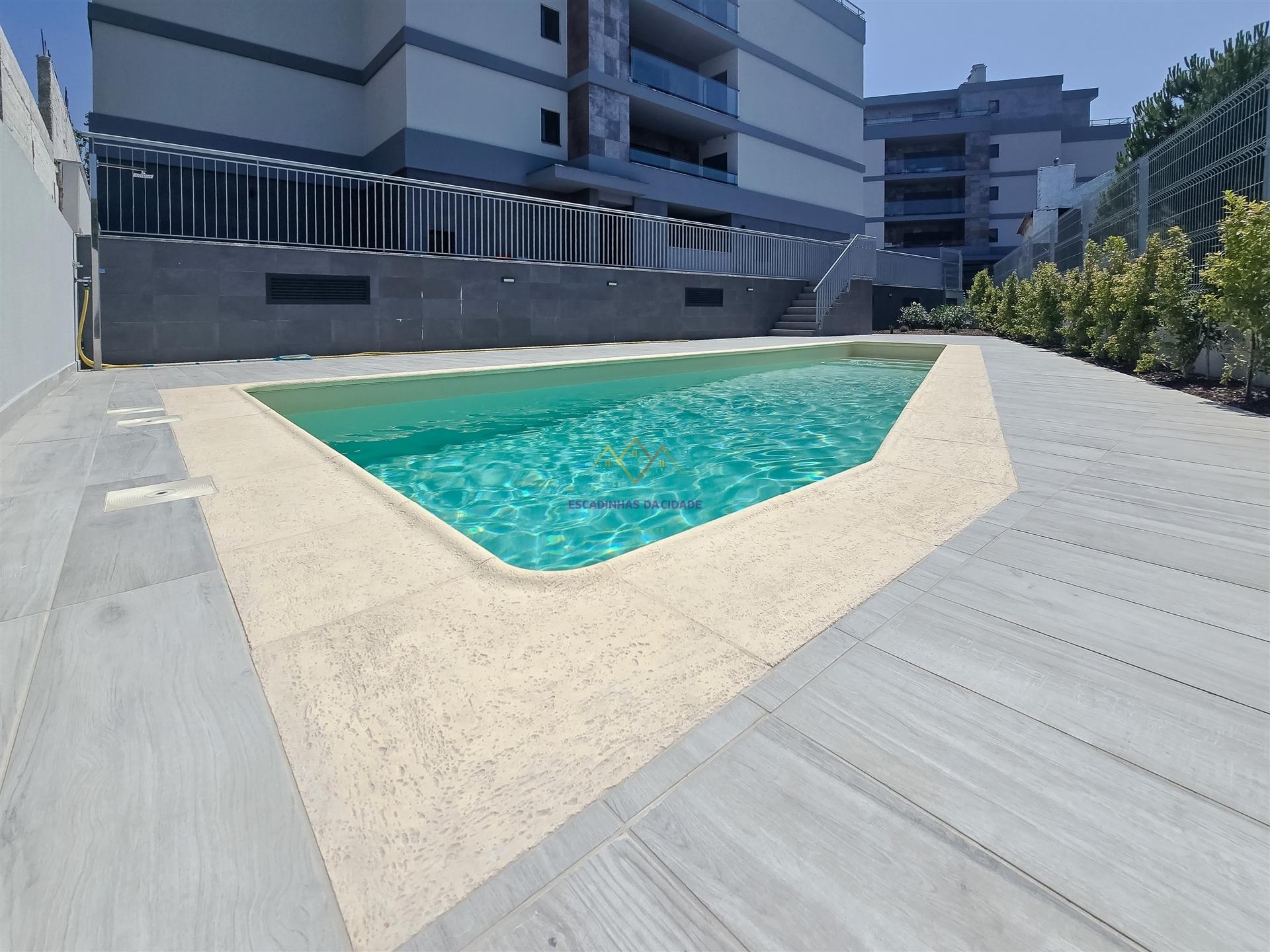 T3 com Piscina em Alverca