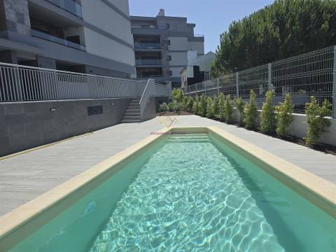 T3 com Piscina em Alverca