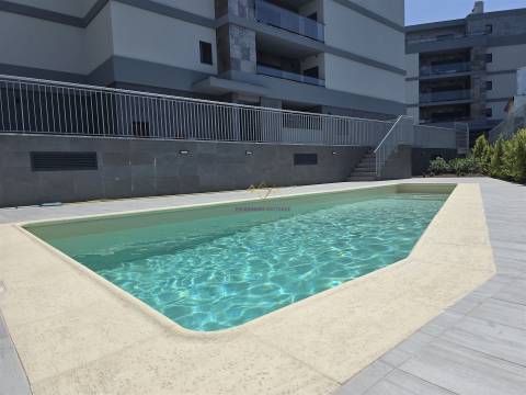 T3 com Piscina em Alverca