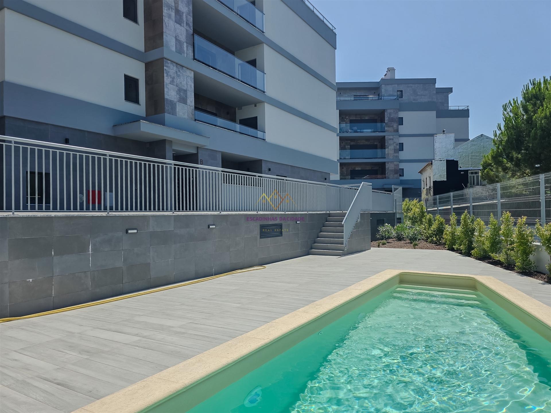 T3 com Piscina em Alverca