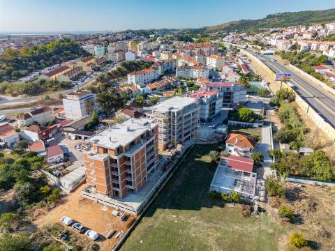 T3 com Piscina em Alverca