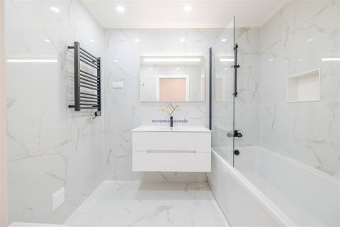 Espetacular apartamento T3 com estacionamento a estrear no Montijo