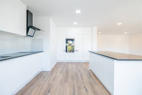 Espetacular apartamento T3 com varandas no Montijo