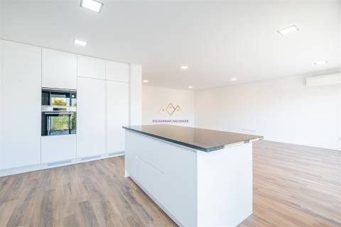 Espetacular apartamento T3 com varandas no Montijo