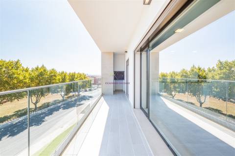 Espetacular apartamento T3 com varandas no Montijo