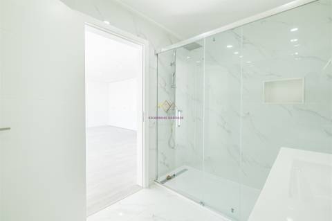 Espetacular apartamento T5 Duplex a estrear, Montijo