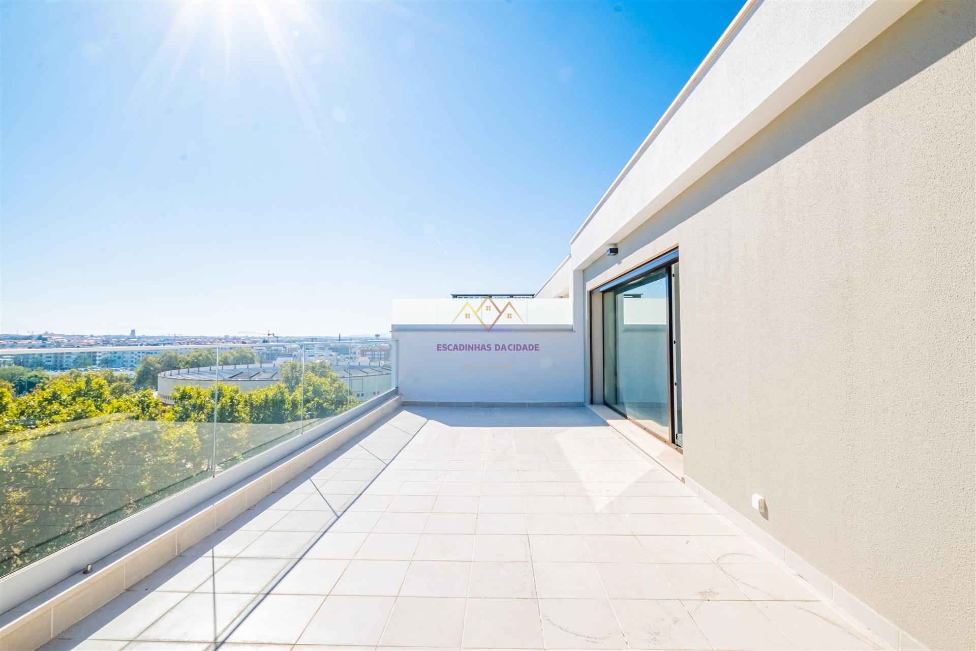Espetacular apartamento T5 Duplex a estrear, Montijo