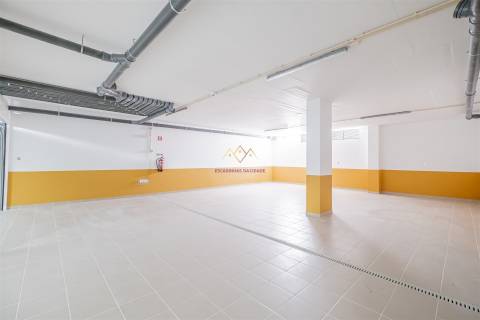 Espetacular apartamento T5 Duplex a estrear, Montijo