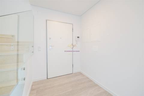 Espetacular apartamento T5 Duplex a estrear, Montijo