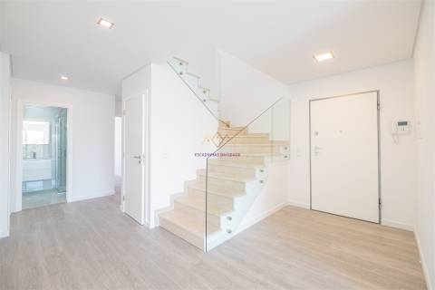 Espetacular apartamento T5 Duplex a estrear, Montijo