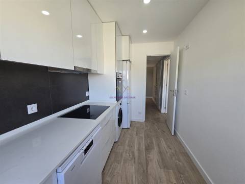 T3 em Odivelas totalmente remodelado