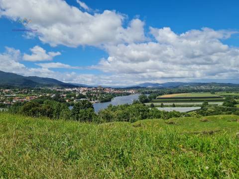 Palacete Neoclássico dentro das Muralhas de Valença do Minho