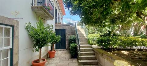 Palacete Neoclássico dentro das Muralhas de Valença do Minho