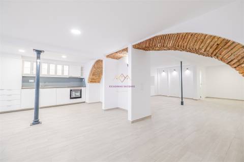 Prédio reabilitado para venda em Setúbal, Centro Histórico