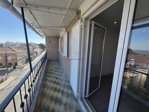 T2 Remodelado com Vista Rio e Ponte Vasco da Gama