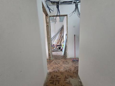 T3 remodelado na Damaia