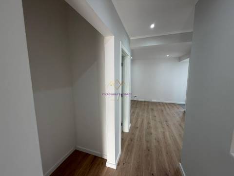 T3 remodelado na Damaia