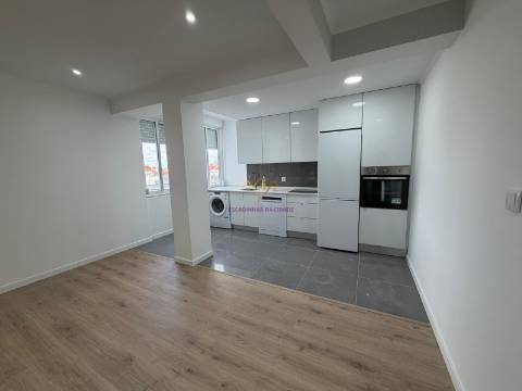 T3 remodelado na Damaia