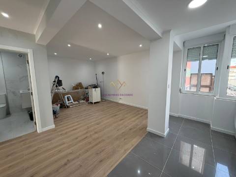 T3 remodelado na Damaia