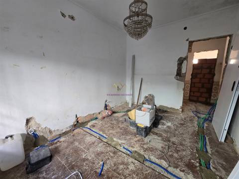 Apartamento com Terraço em Queluz