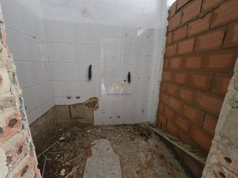 Apartamento com Terraço em Queluz