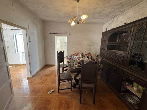 Herdade à venda em Montemor-O-Novo