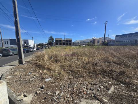 Terreno urbano em São Marcos