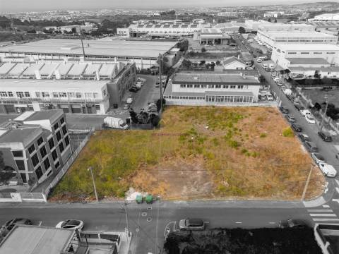 Terreno urbano em São Marcos