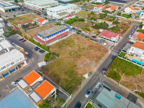 Terreno urbano em São Marcos