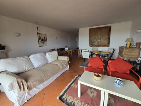 Apartamento frente Mar com Terraço - Meia Praia - Lagos