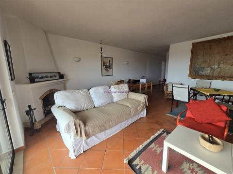 Apartamento frente Mar com Terraço - Meia Praia - Lagos