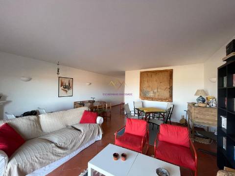 Apartamento frente Mar com Terraço - Meia Praia - Lagos