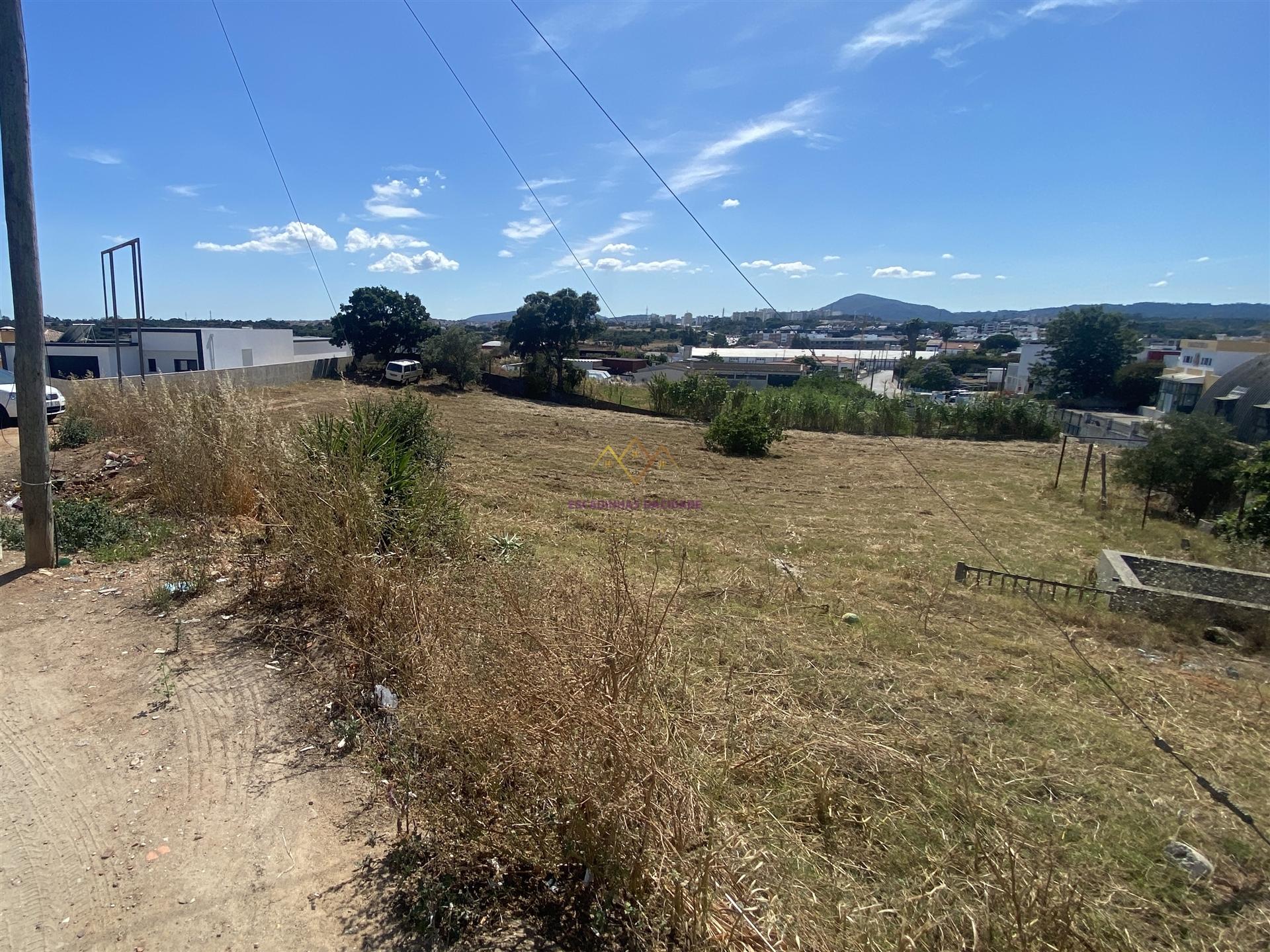 Terreno Urbano para Venda em Alto da Guerra, Setúbal