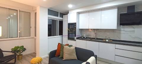 Apartamento T3 com Varandas e Excelentes Acabamentos – Zona do Colégio Militar / Benfica