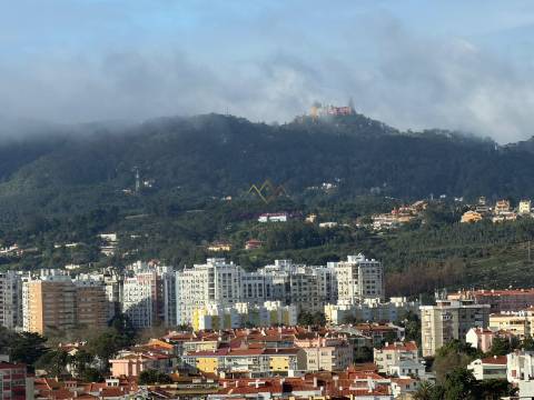 T2 Luminoso Em Mem Martins