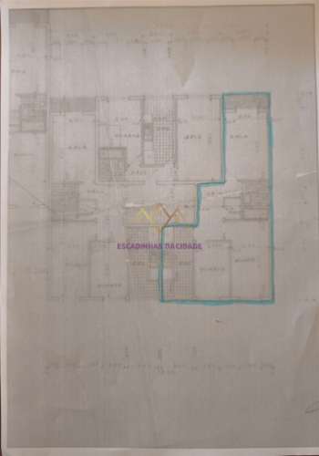 Apartamento T2 – Um Refúgio de Conforto e Luminosidade no Coração da Cidade