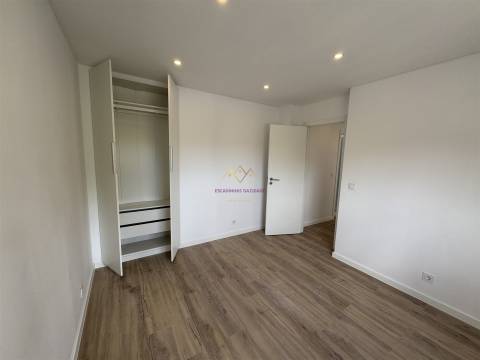 Apartamento T1 Totalmente Renovado em Loures