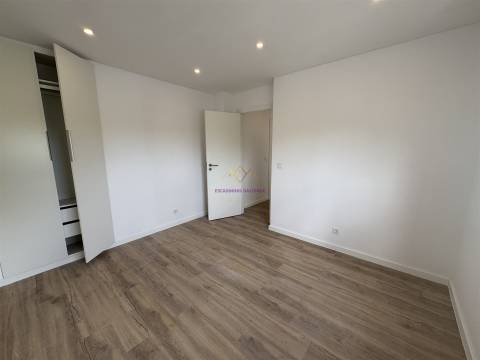 Apartamento T1 Totalmente Renovado em Loures