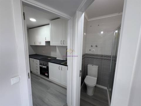 T2 Totalmente Renovado na Pontinha