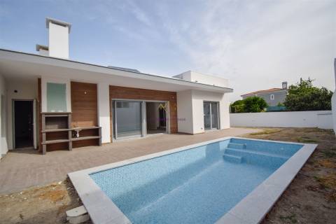 Moradia Térrea T4 com piscina em Azeitão