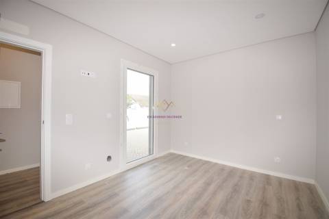 Moradia Térrea T4 com piscina em Azeitão