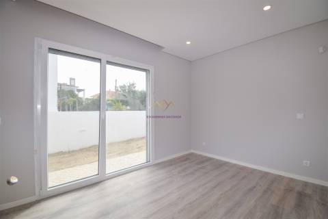 Moradia Térrea T4 com piscina em Azeitão